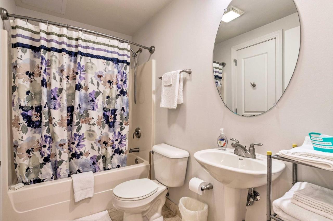 Sunny Beachfront Biloxi Condo With Resort Amenities! Exterior photo